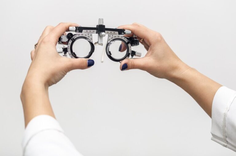 عيادة الدكتور وليد زرينة لطب وجراحة العيون